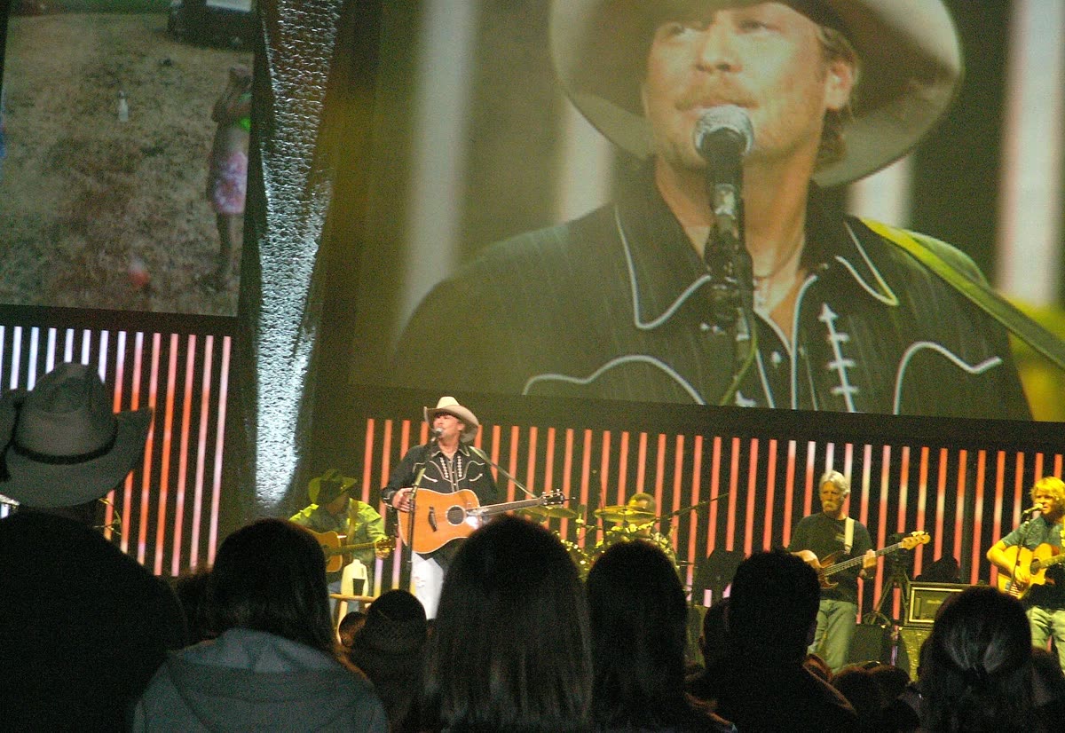 Buy Alan Jackson tickets on StubOrder Alan Jackson performing live on stage, 2008 concert photo