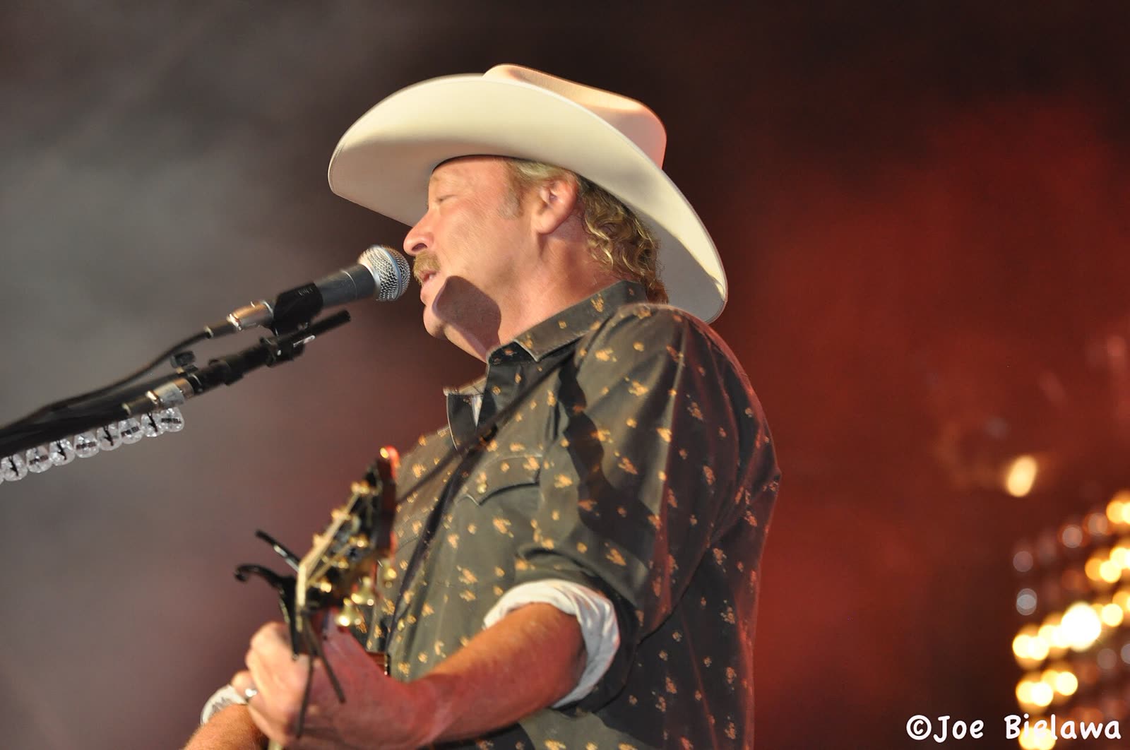 Alan Jackson performing live in concert, 2012 - Alan Jackson tickets