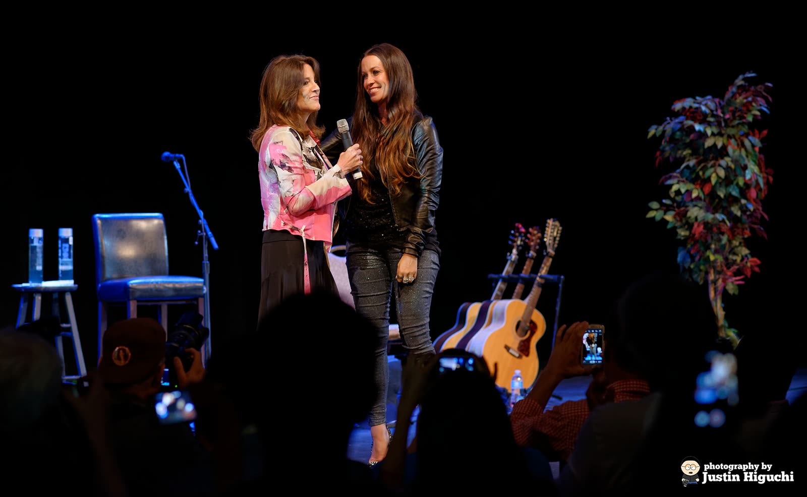 Alanis Morissette performing live at the Saban Theater, 2014 - Alanis Morissette tickets