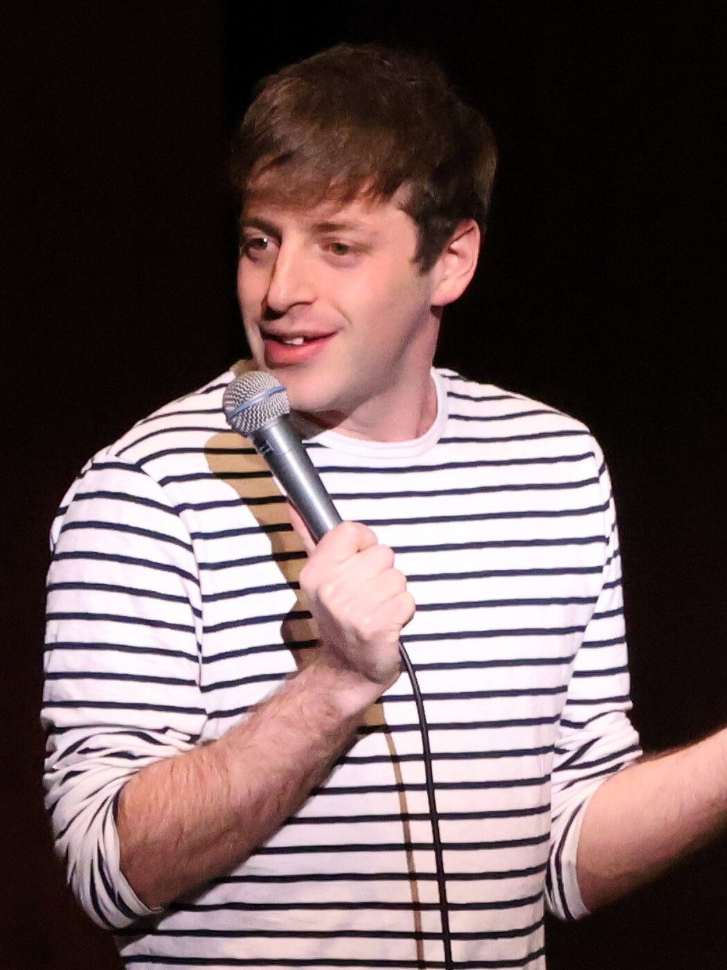 Alex Edelman performing live - Alex Edelman tickets