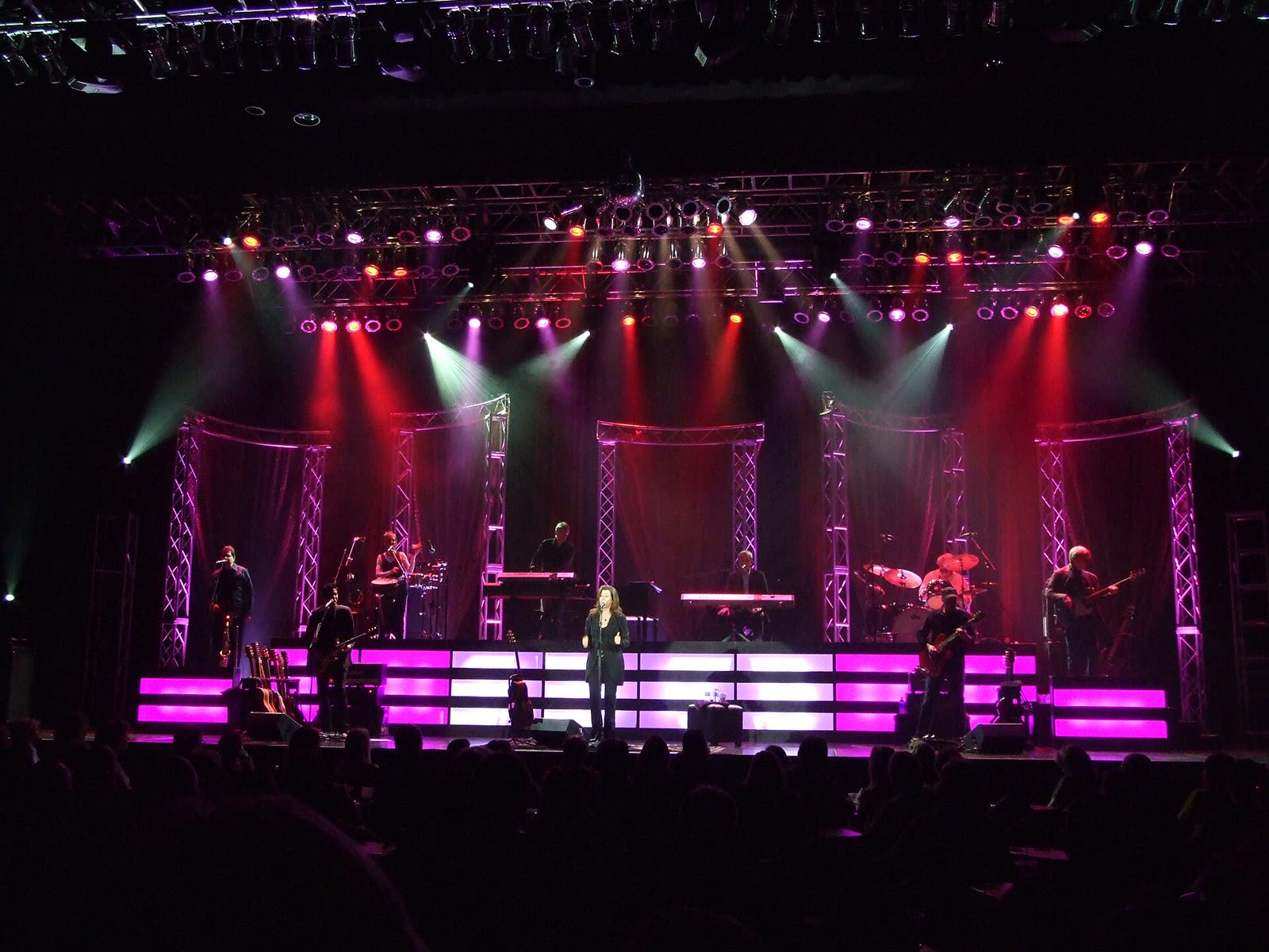 Amy Grant performing on stage at the Peppermill Concert Hall, Nevada - Amy Grant tickets
