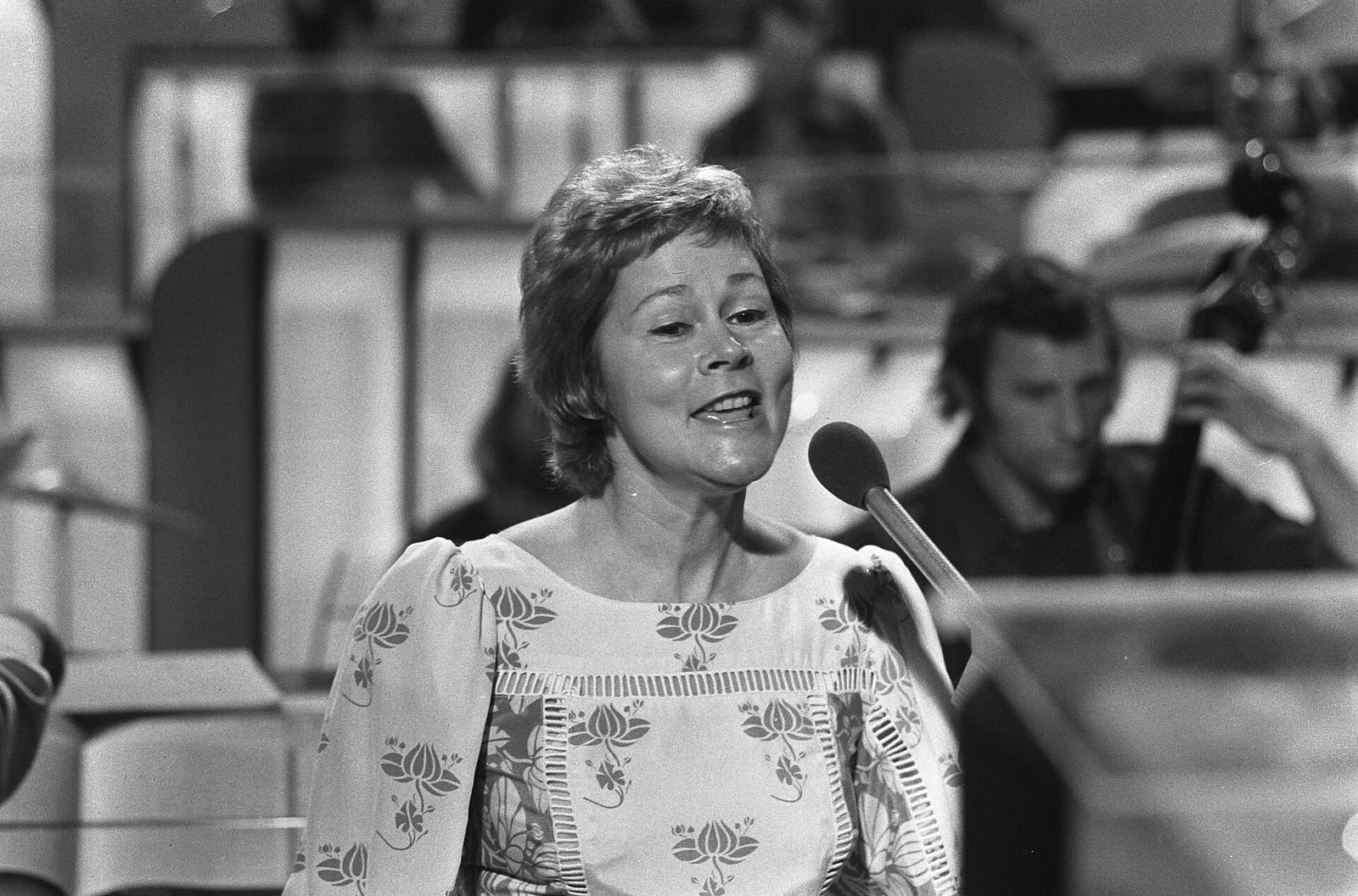 Anita Kerr at the Nederpopzien music event, April 1974 - Anita Kerr tickets