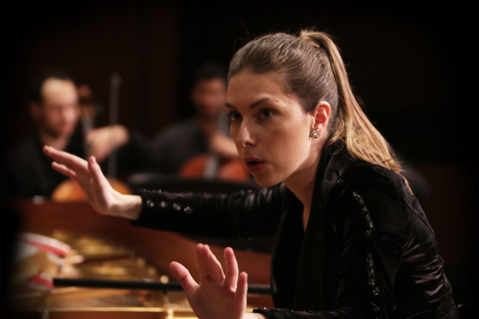 Anna Handler performing live - Anna Handler tickets