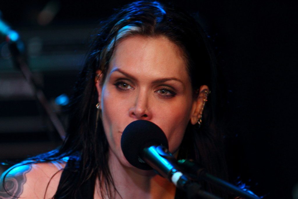 Beth Hart performing live - Beth Hart tickets