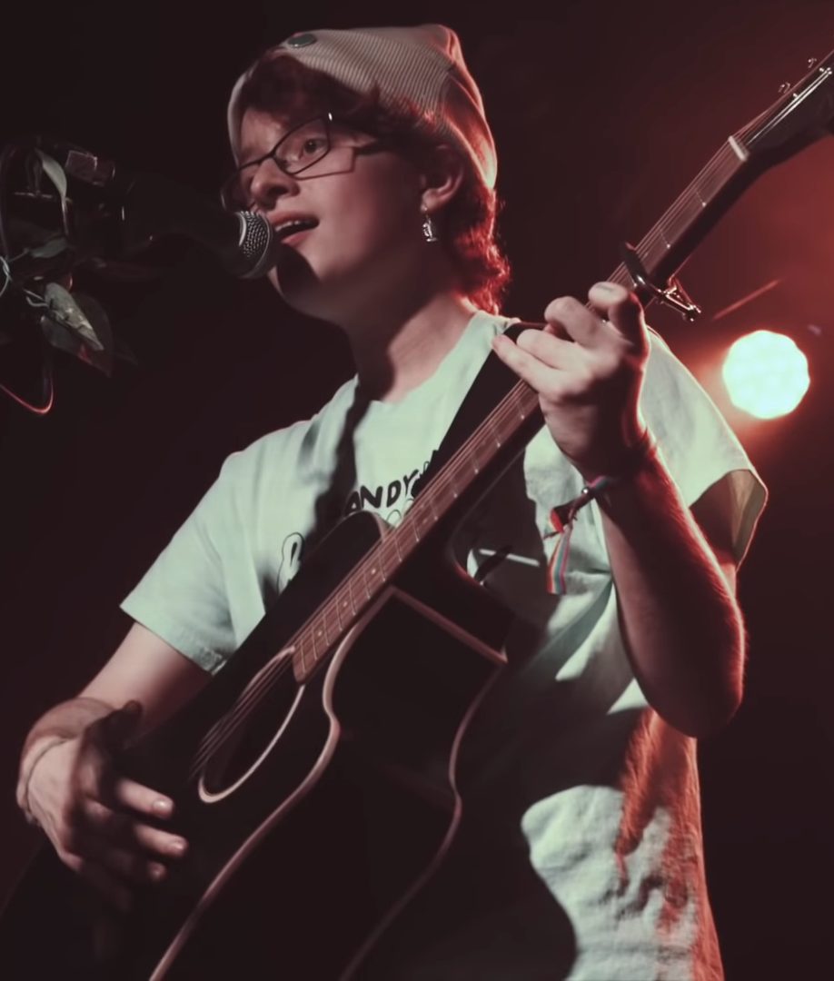 Cavetown performing live - Cavetown tickets