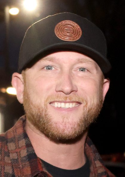 Cole Swindell performing live - Cole Swindell tickets