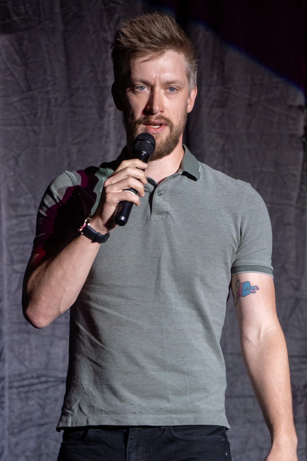 Daniel Sloss performing live - Daniel Sloss tickets