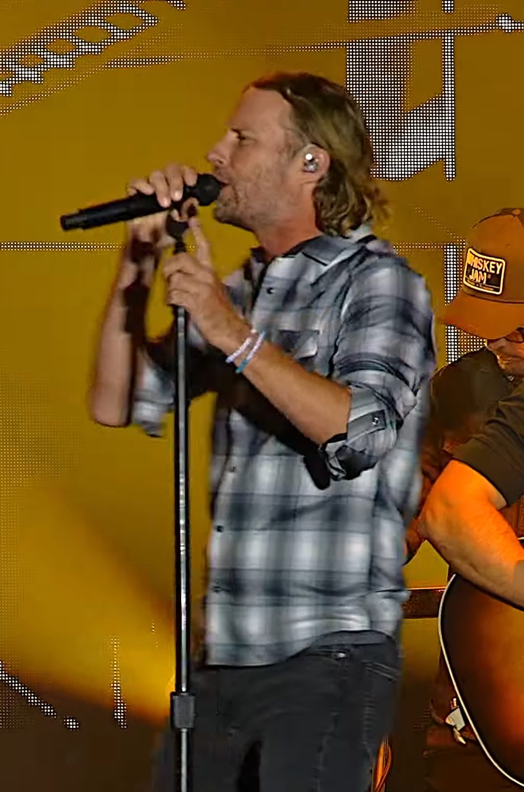 Dierks Bentley performing live - Dierks Bentley tickets