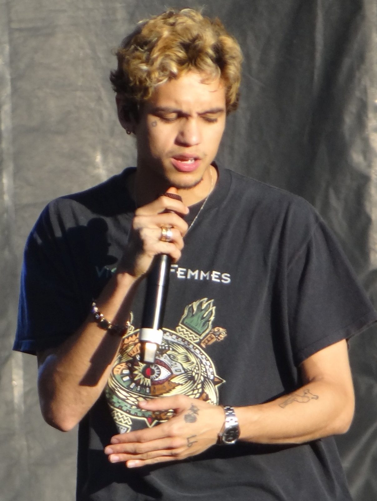 Dominic Fike performing live - Dominic Fike tickets
