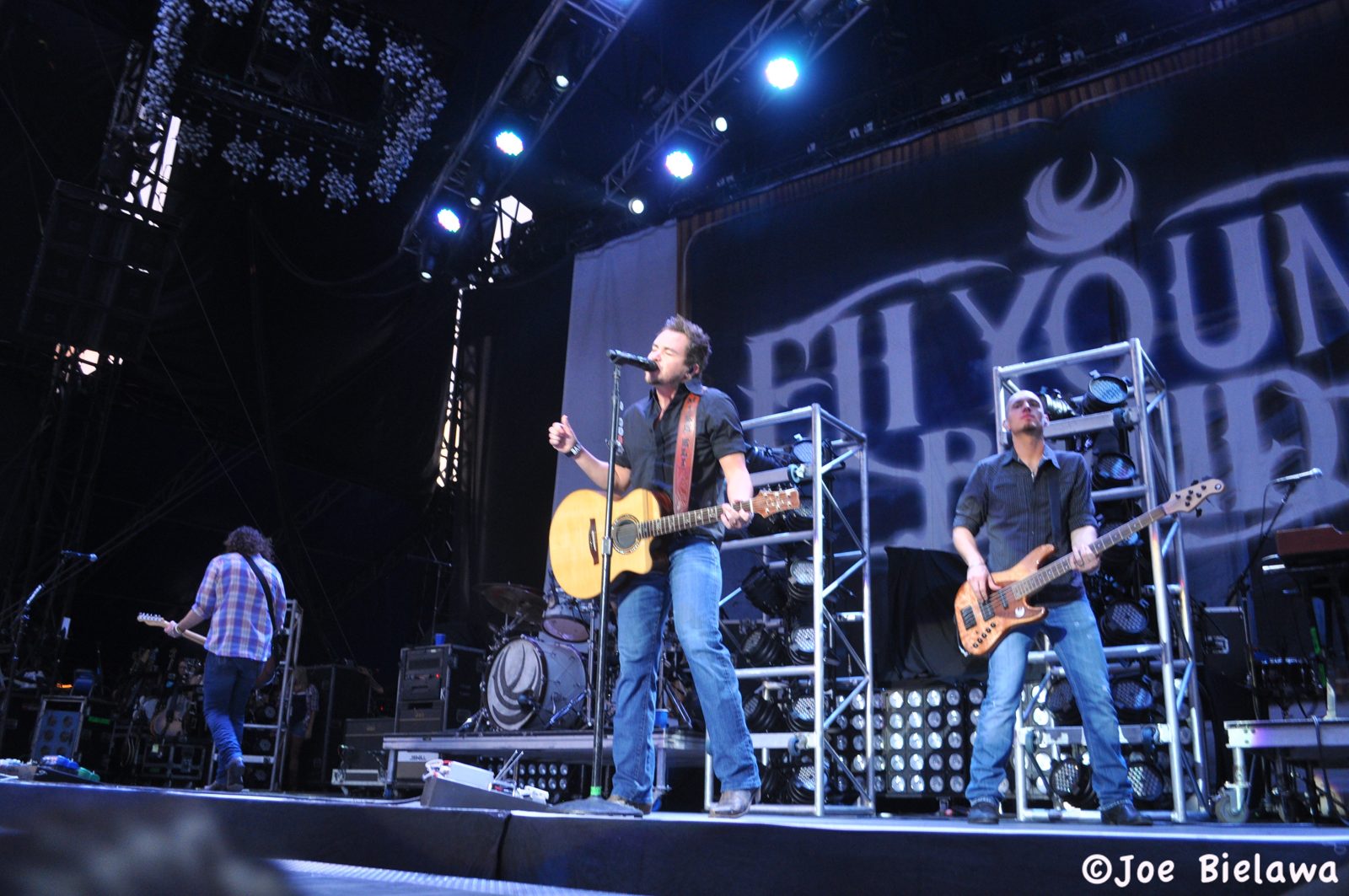 Eli Young Band performing live - Eli Young Band tickets