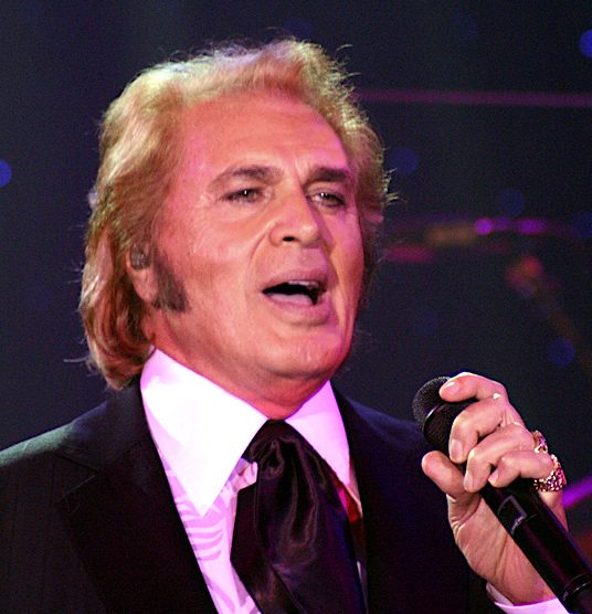 Engelbert Humperdinck performing live - Engelbert Humperdinck tickets