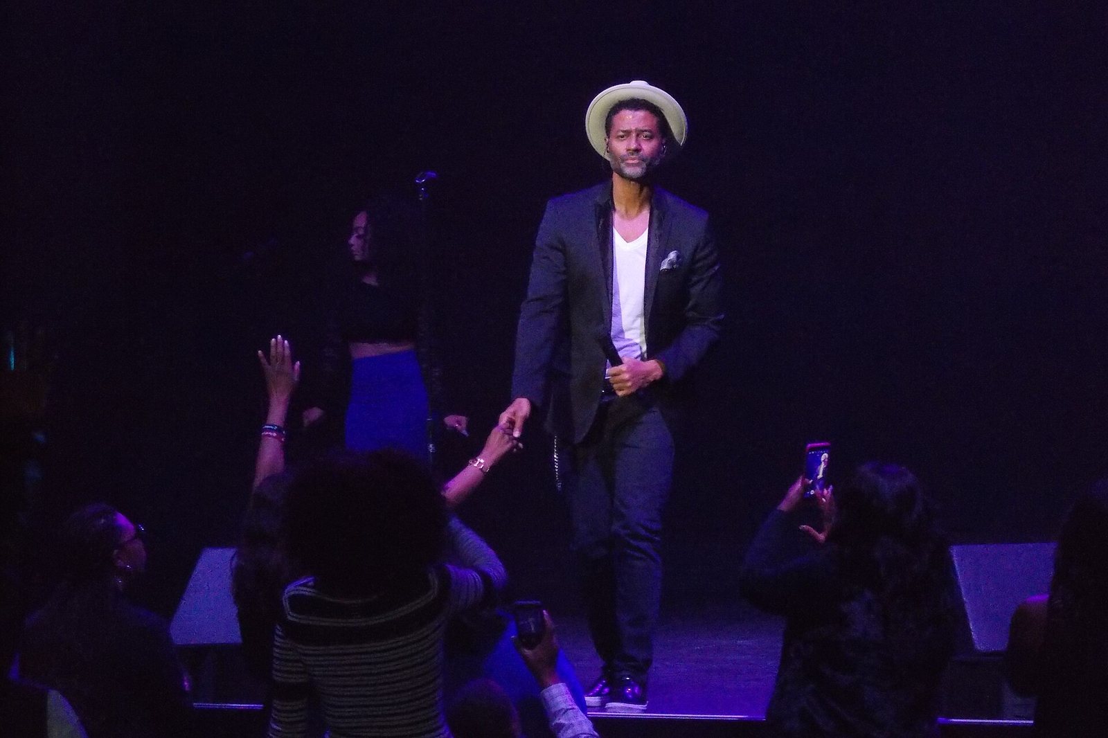 Eric Benet on stage at the Verizon Theater in Dallas, 2016