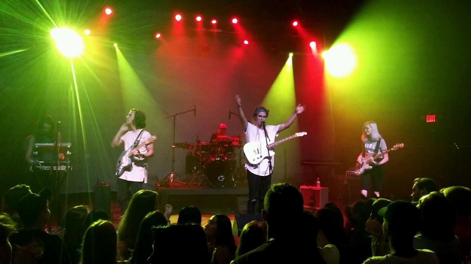 Flipturn performing live - Flipturn tickets