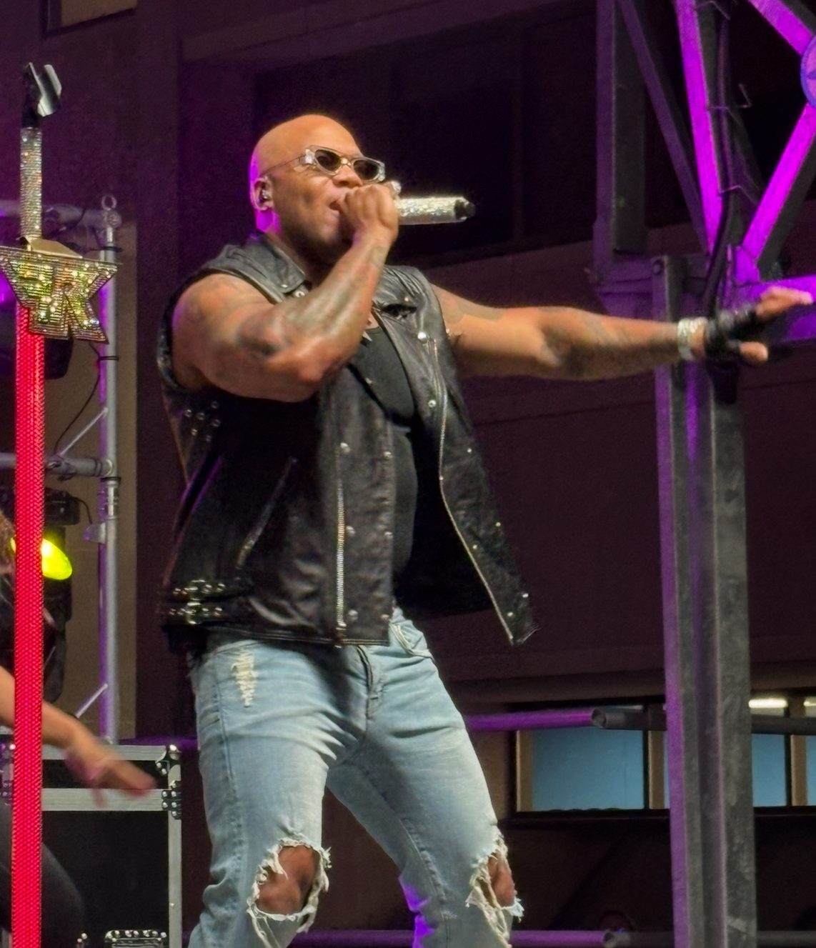 Flo Rida performing live - Flo Rida tickets