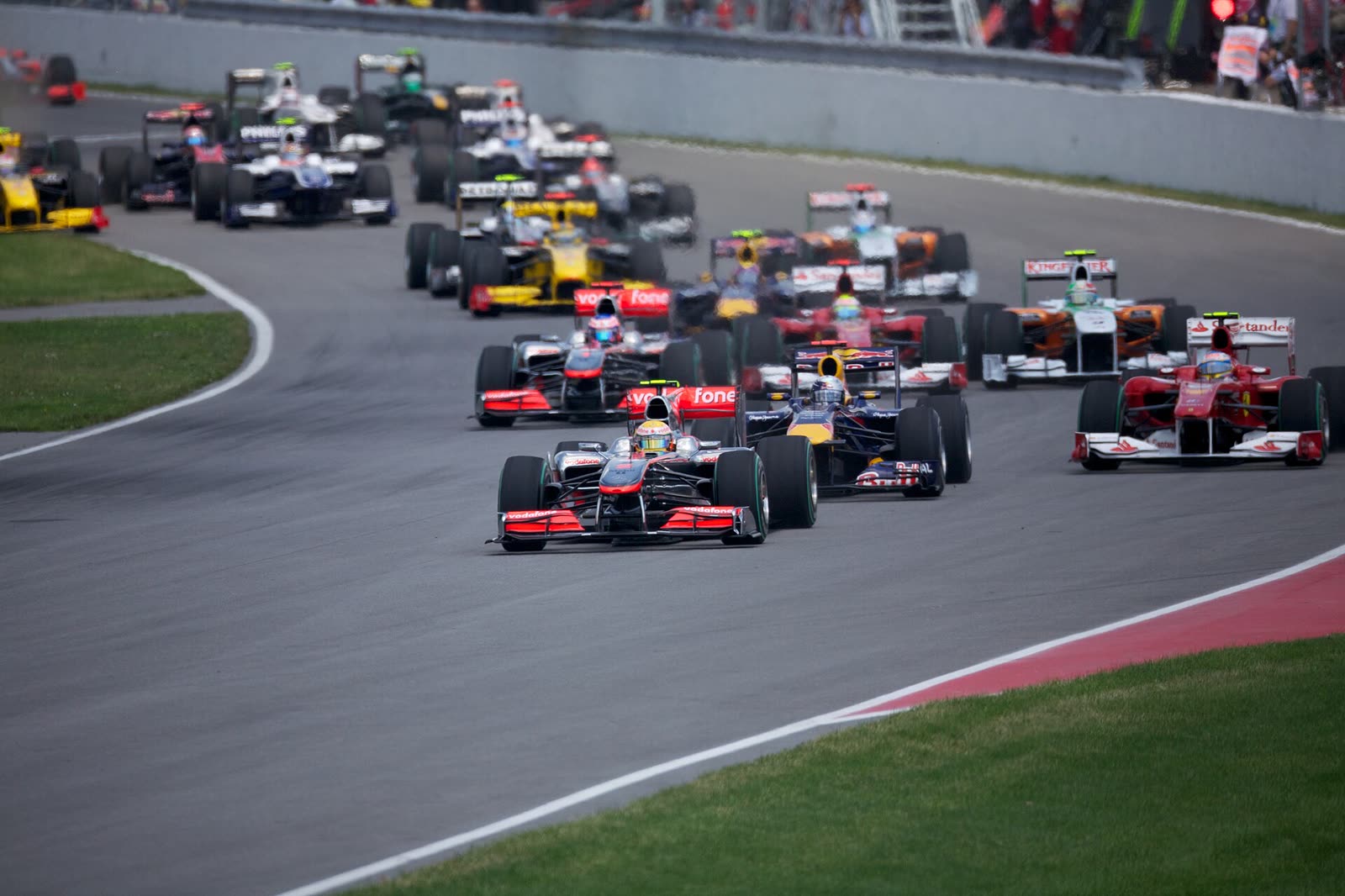 Start of the 2010 Formula One Canadian Grand Prix - Formula 1 tickets