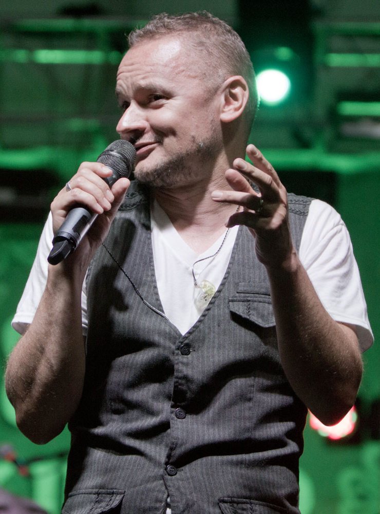 Patrick Murphy of Gaelic Storm singing at Dublin Irish Fest, Dublin, Ohio, 2015