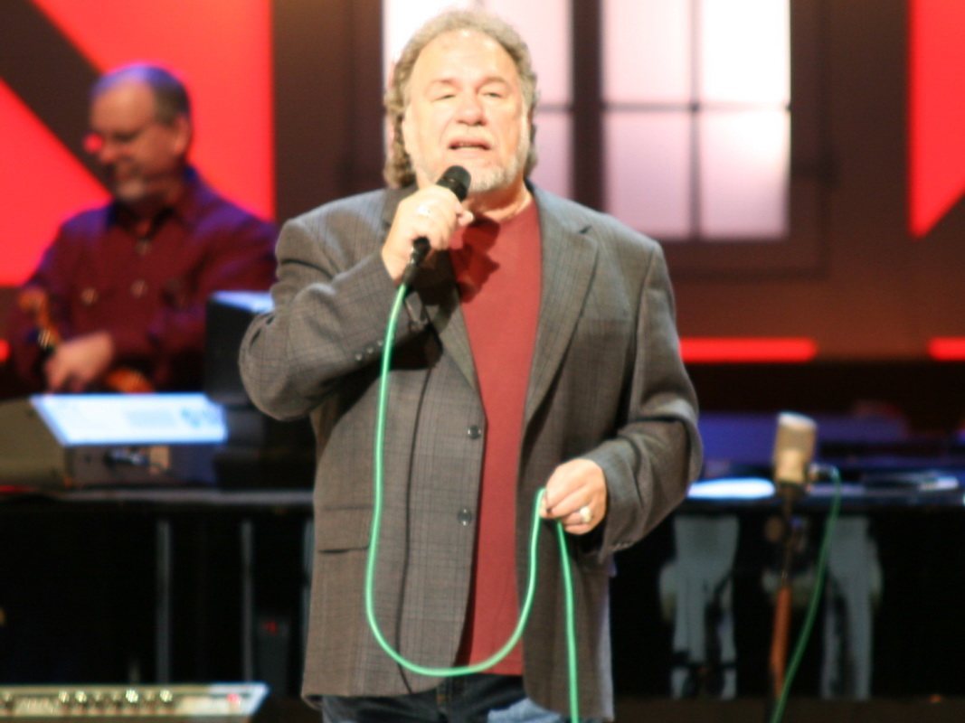 Gene Watson singing at the Grand Ole Opry, Nashville, 2007