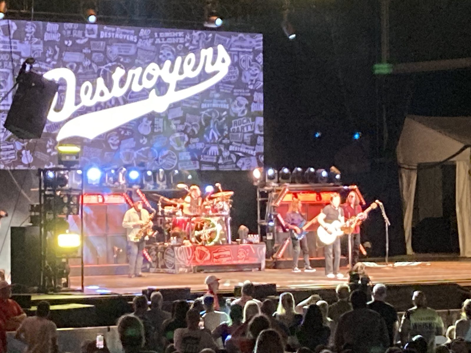 George Thorogood and The Destroyers performing live - George Thorogood and The Destroyers tickets