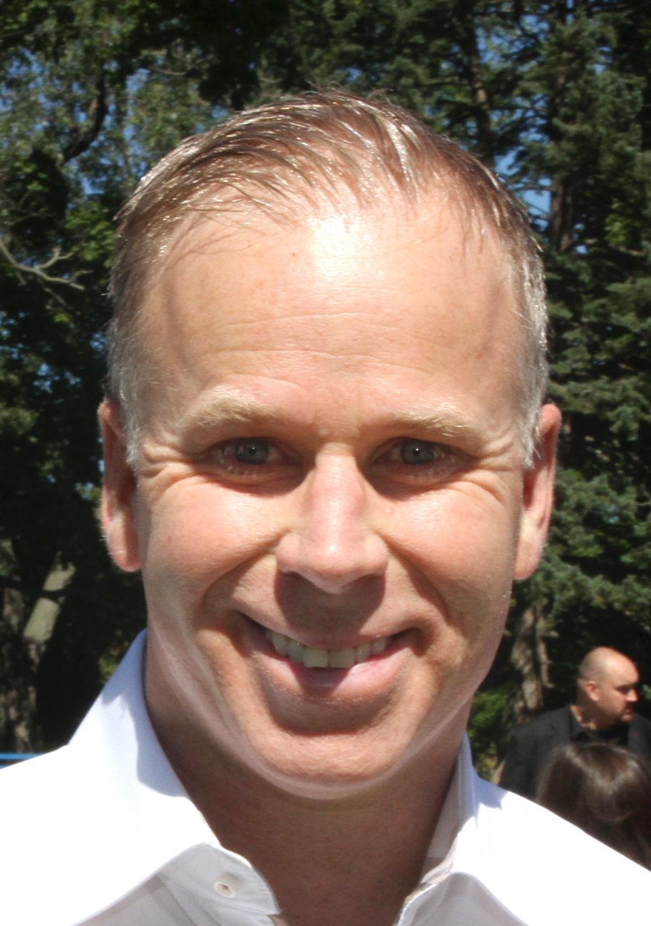 Gerry Dee performing live - Gerry Dee tickets