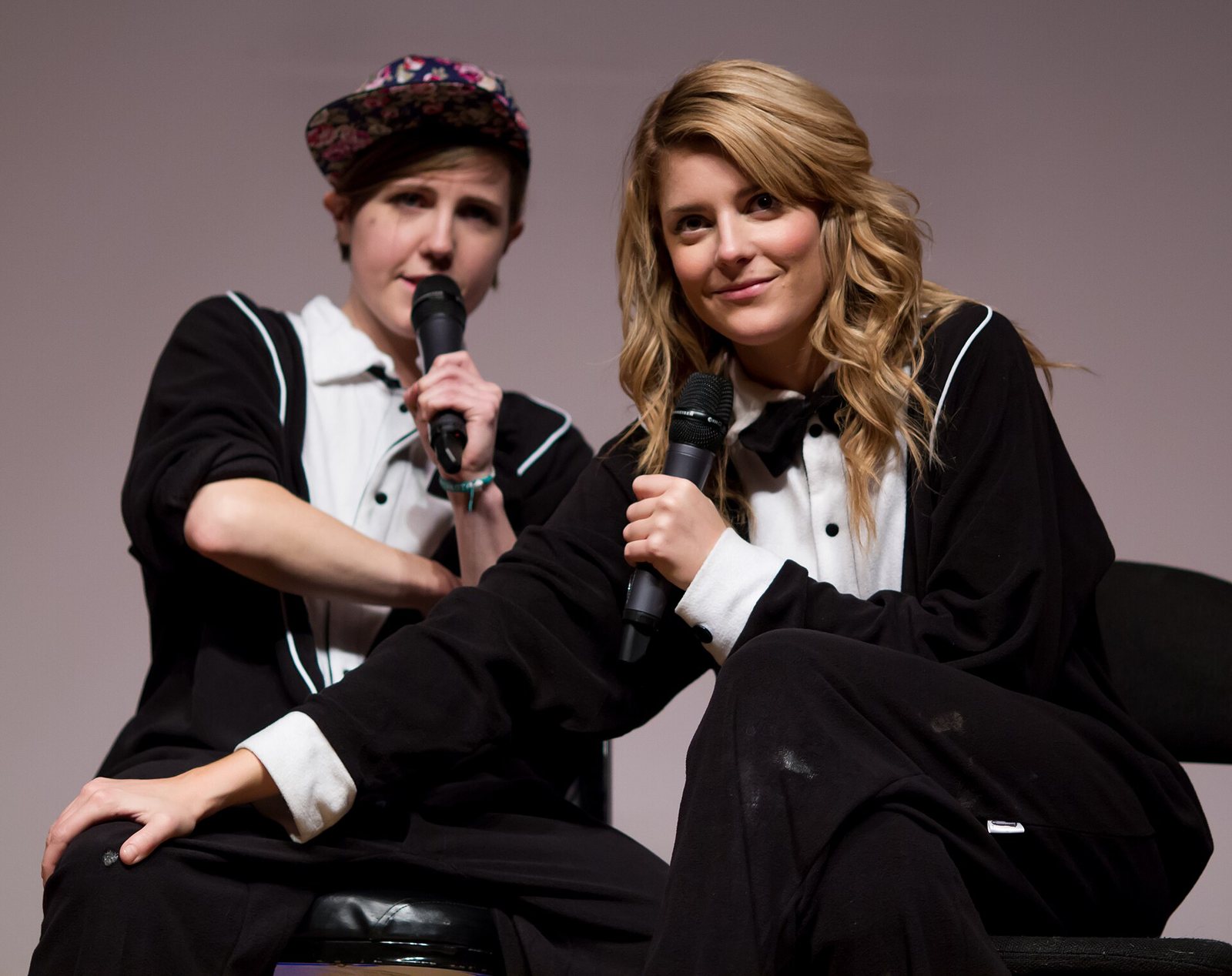 Grace Helbig with Hannah Hart on stage during the NoFilter Show in Portland, 2013