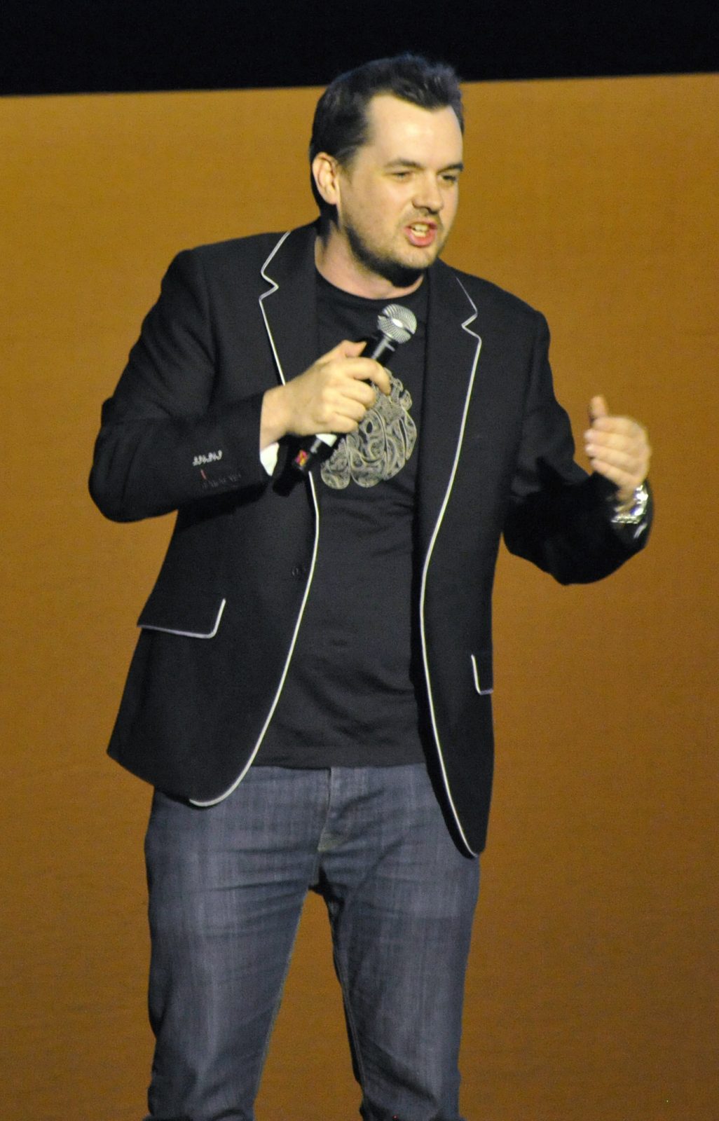 Jim Jefferies performing live - Jim Jefferies tickets