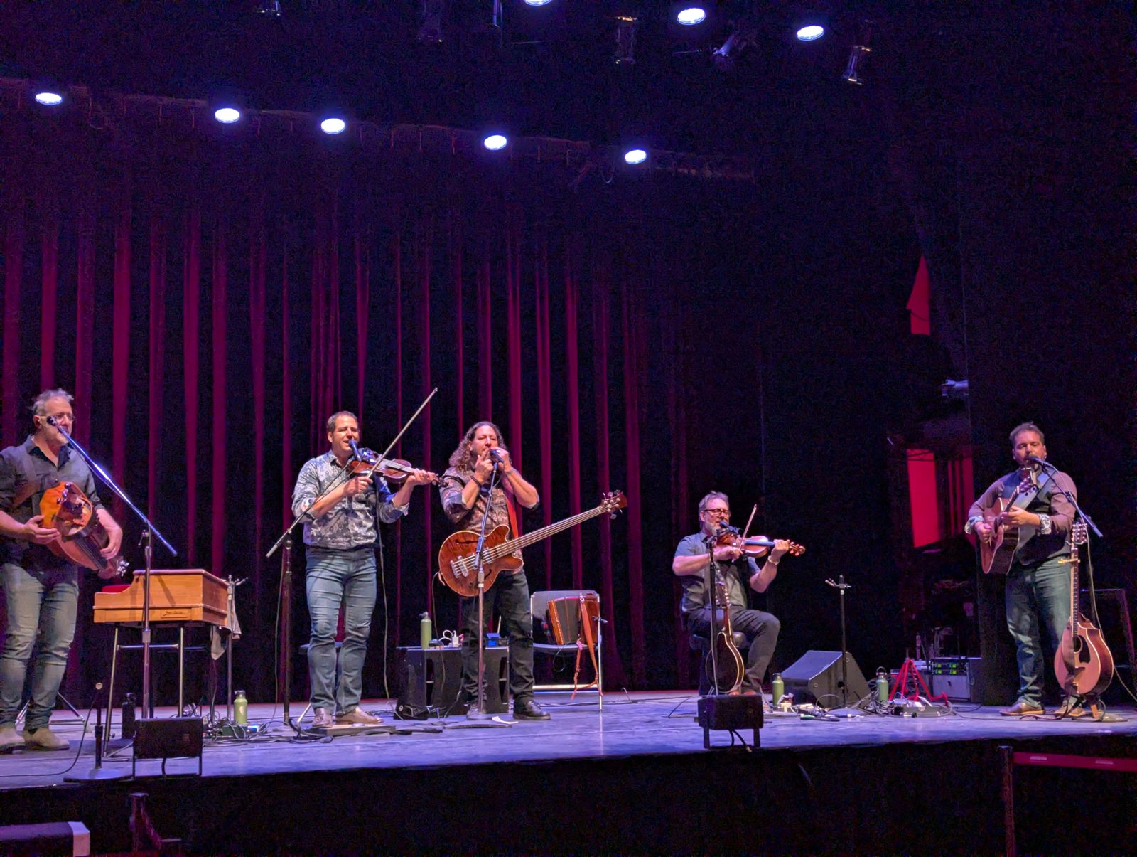 Le Vent Du Nord performing live - Le Vent Du Nord tickets