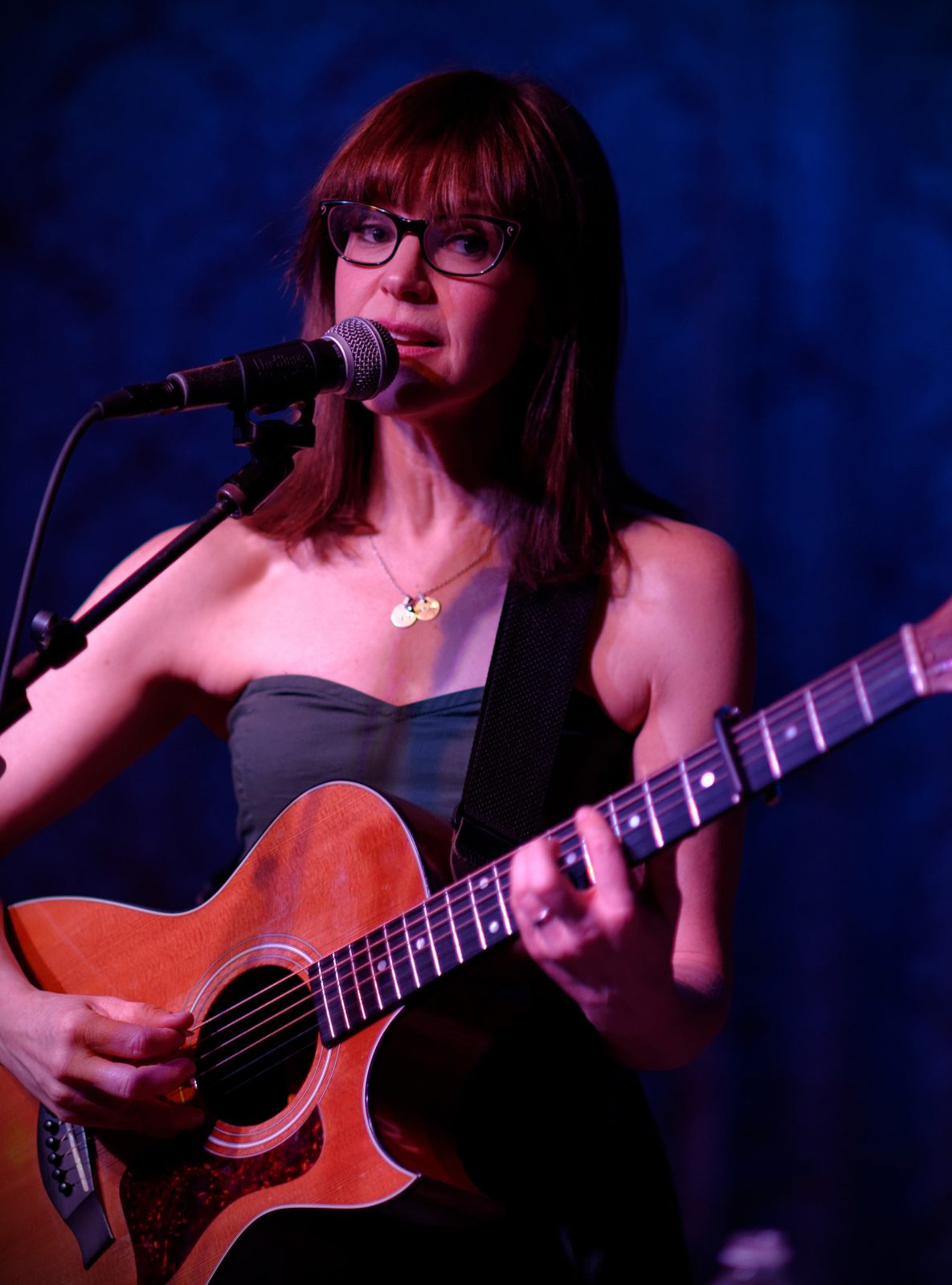 Lisa Loeb performing live - Lisa Loeb tickets