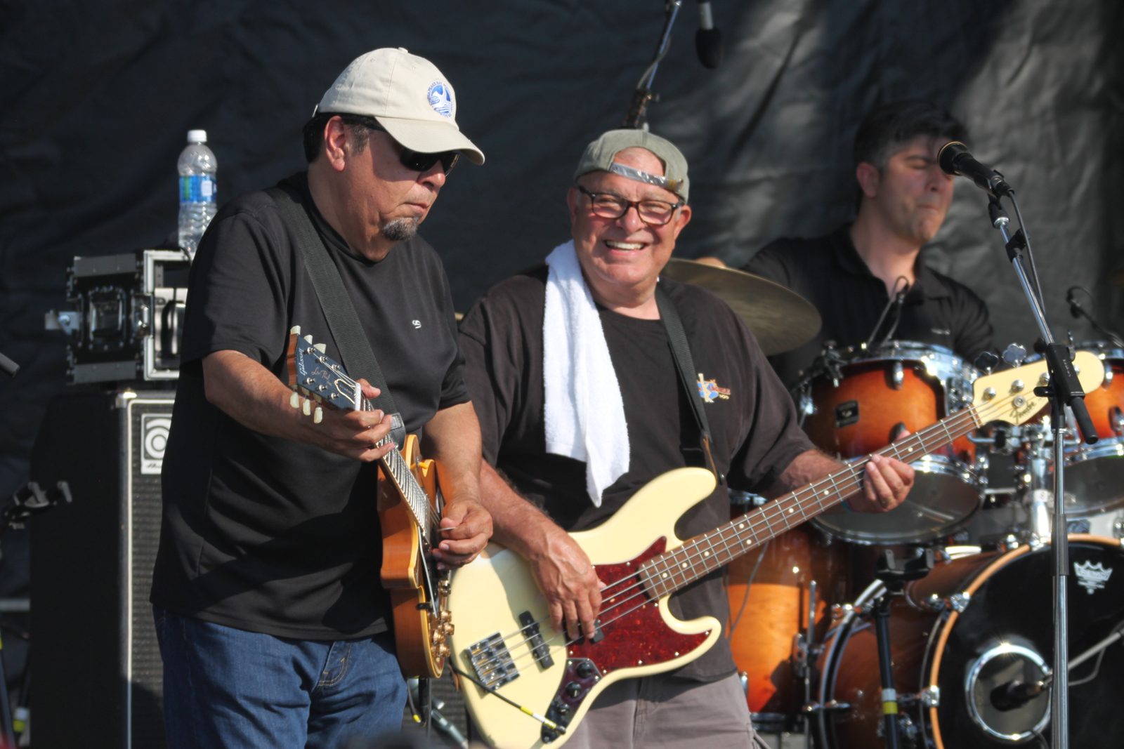 Los Lobos performing live - Los Lobos tickets