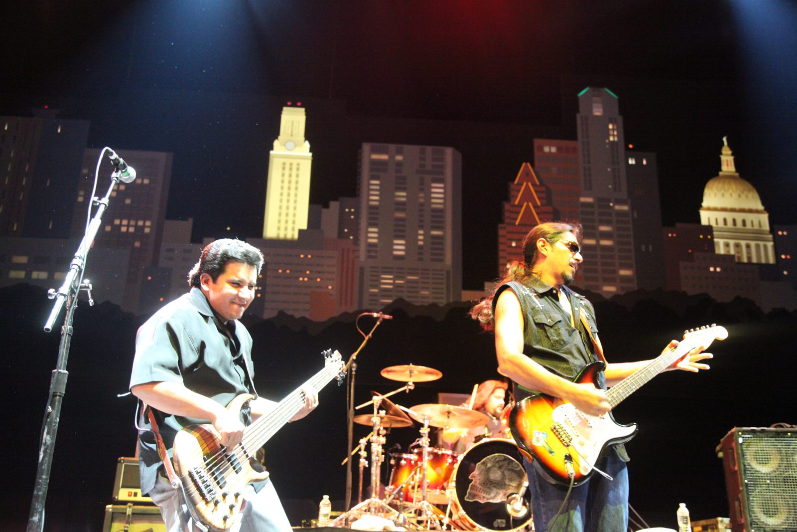 Los Lonely Boys performing live - Los Lonely Boys tickets