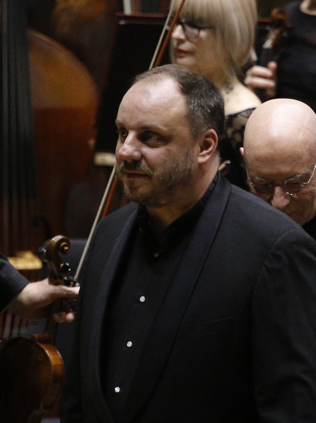 Matthias Goerne on stage with the orchestra at the Gewandhaus, Leipzig, November 2015
