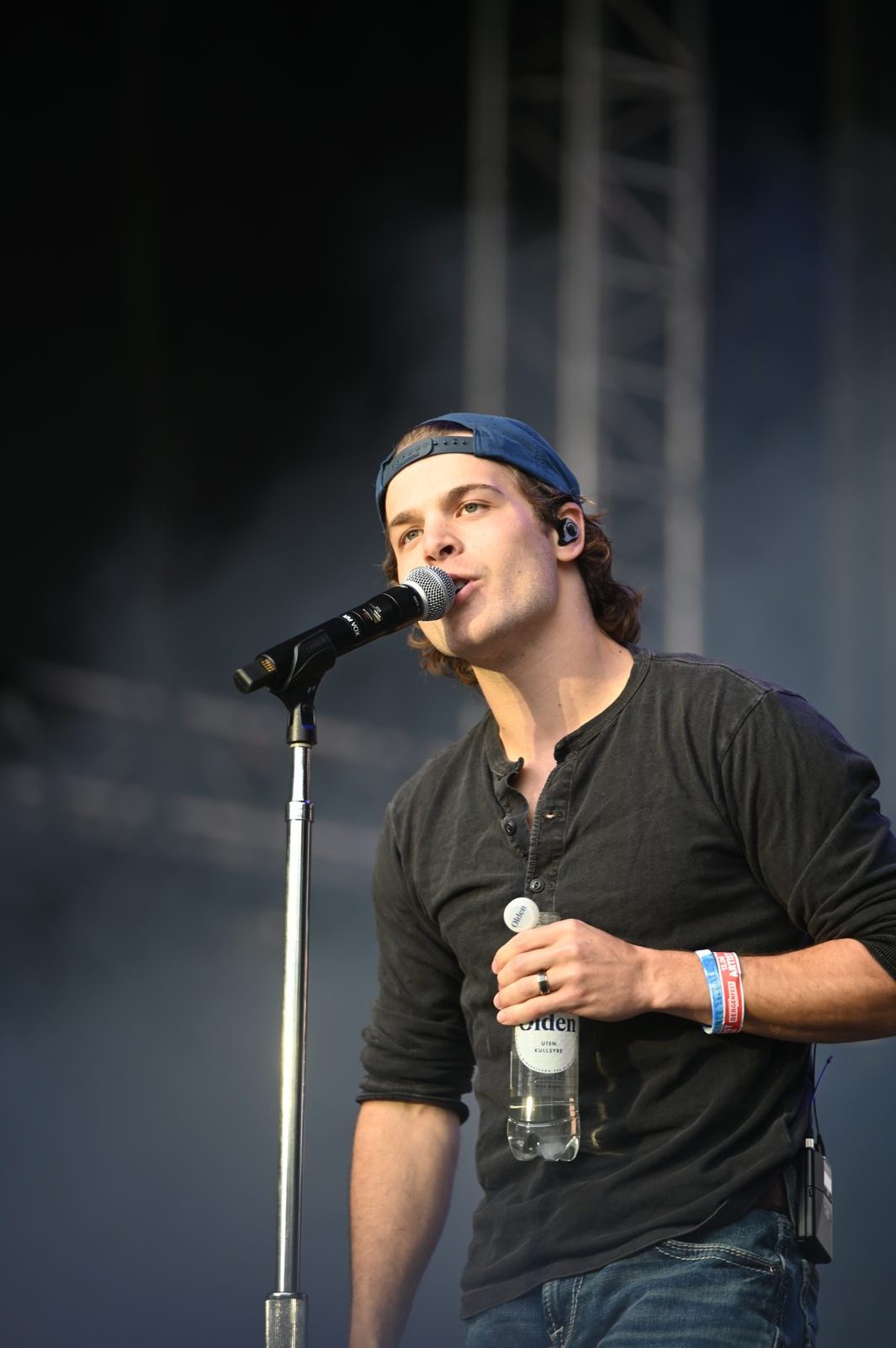 Max McNown performing live - Max McNown tickets