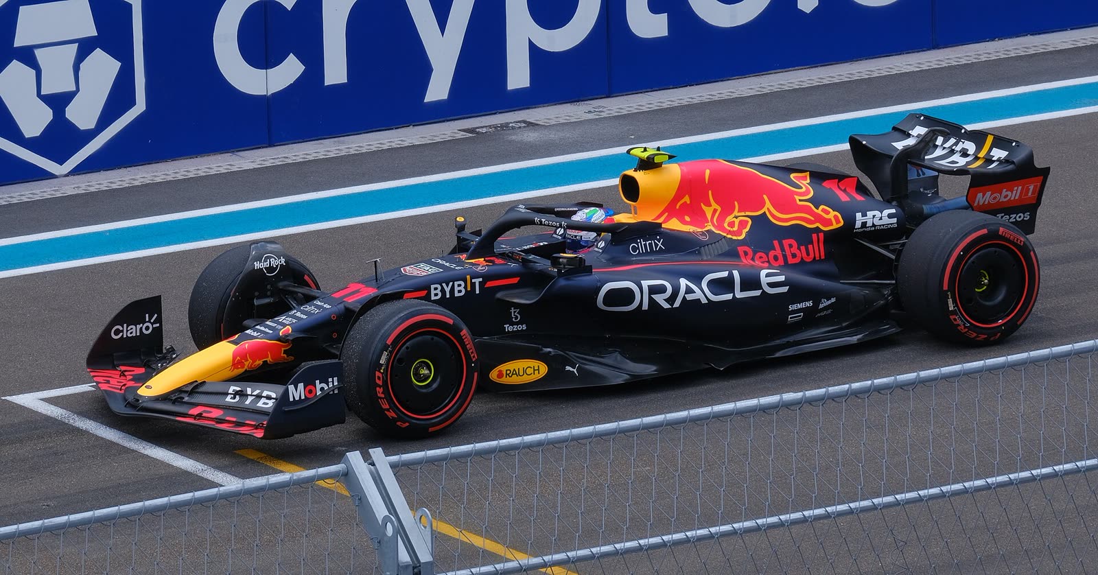 Sergio Pรฉrez's Red Bull RB18 on track at the 2022 Miami Grand Prix - Miami Grand Prix tickets