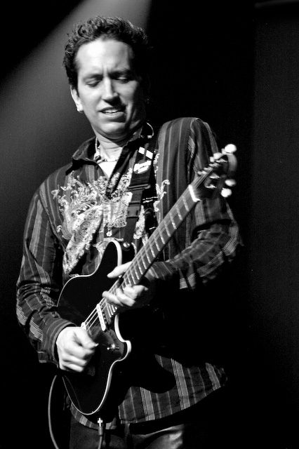 Neil Zaza performing live - Neil Zaza tickets
