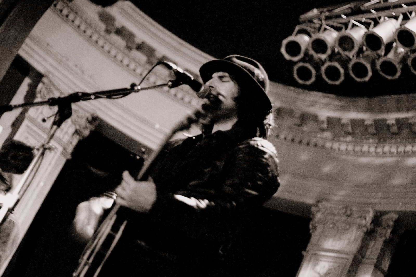 Pete Yorn singing and playing guitar on stage at the Newport Music Hall, Columbus, Ohio, 2006