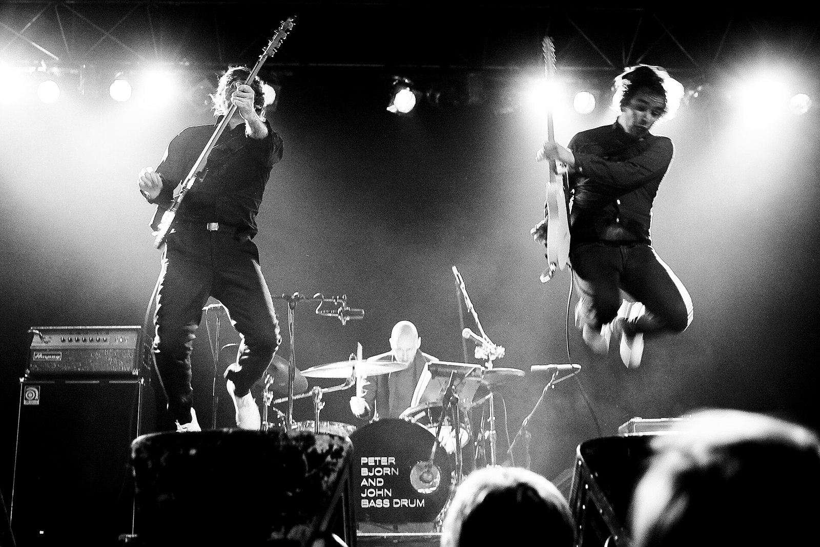 Peter Bjorn and John performing at the Madrid Theatre, Kansas City, Missouri, November 2007