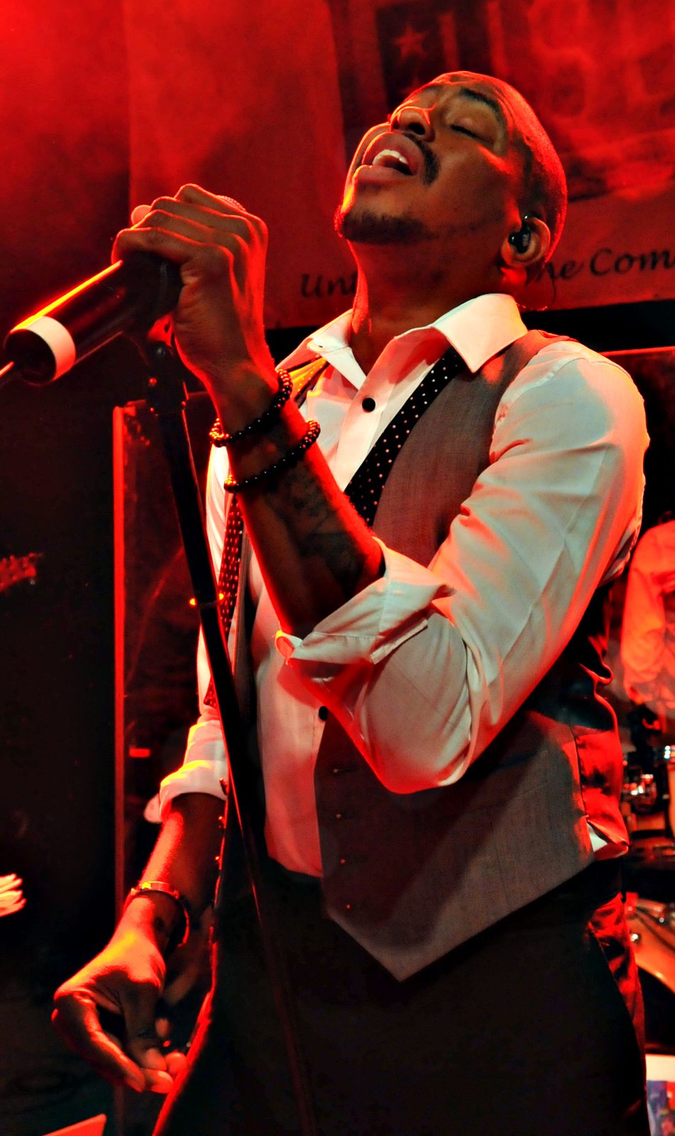 Raheem DeVaughn performing live - Raheem DeVaughn tickets