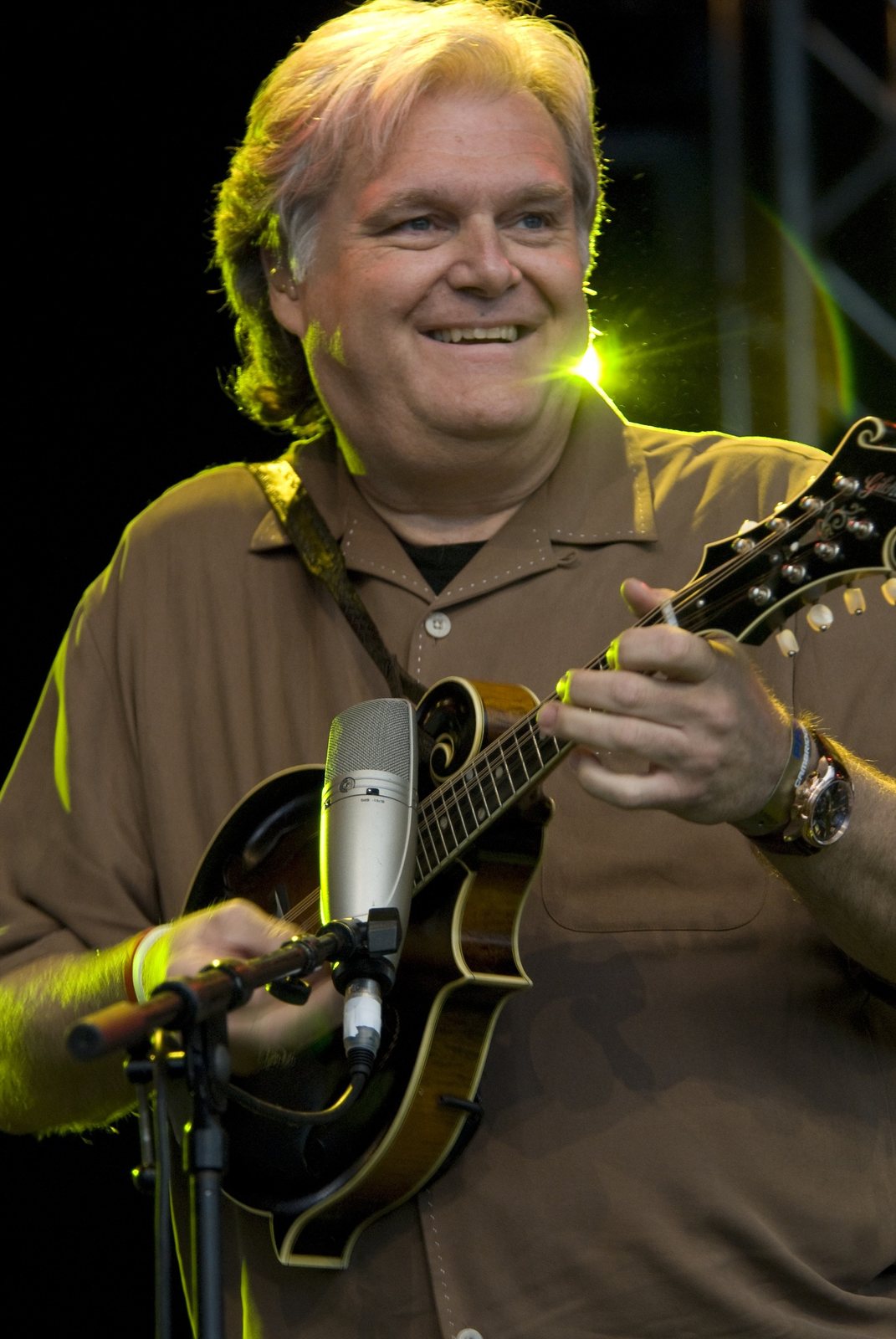 Ricky Skaggs playing mandolin on stage in Cambridge, England, 2007