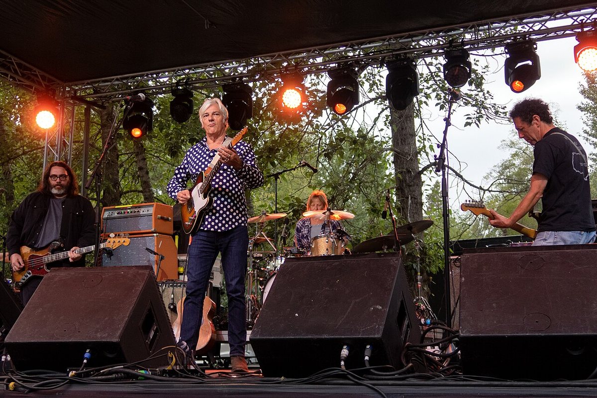 Buy Robyn Hitchcock tickets on StubOrder Robyn Hitchcock performing with Yo La Tengo at the Huichica Walla Walla festival, Washington, 2019