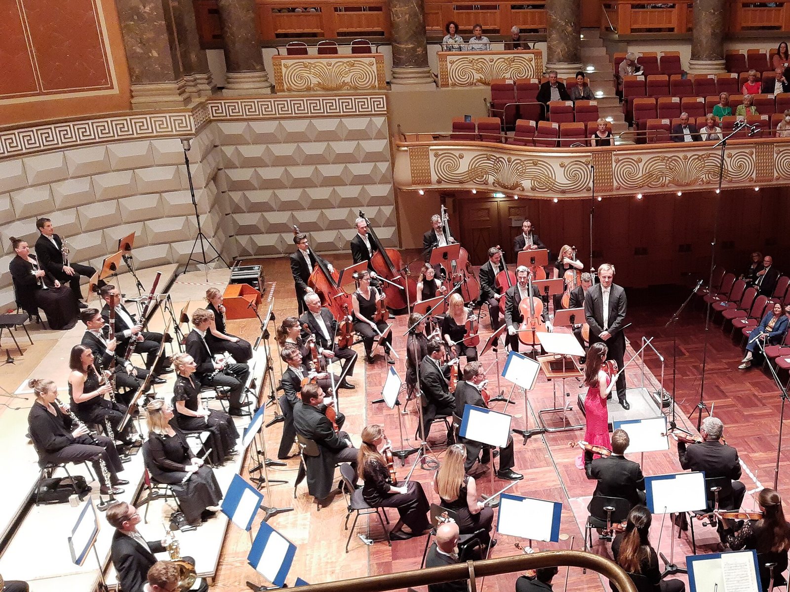 Royal Philharmonic Orchestra with violinist Bomsori Kim and conductor Vasily Petrenko, Kurhaus Wiesbaden, 2021