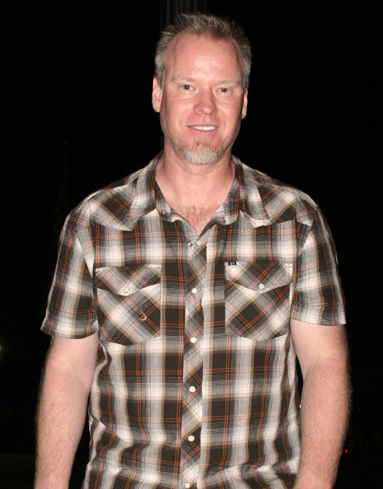 Shawn Mullins at the Historic Lawrenceville Courthouse, Lawrenceville, Georgia, 2009