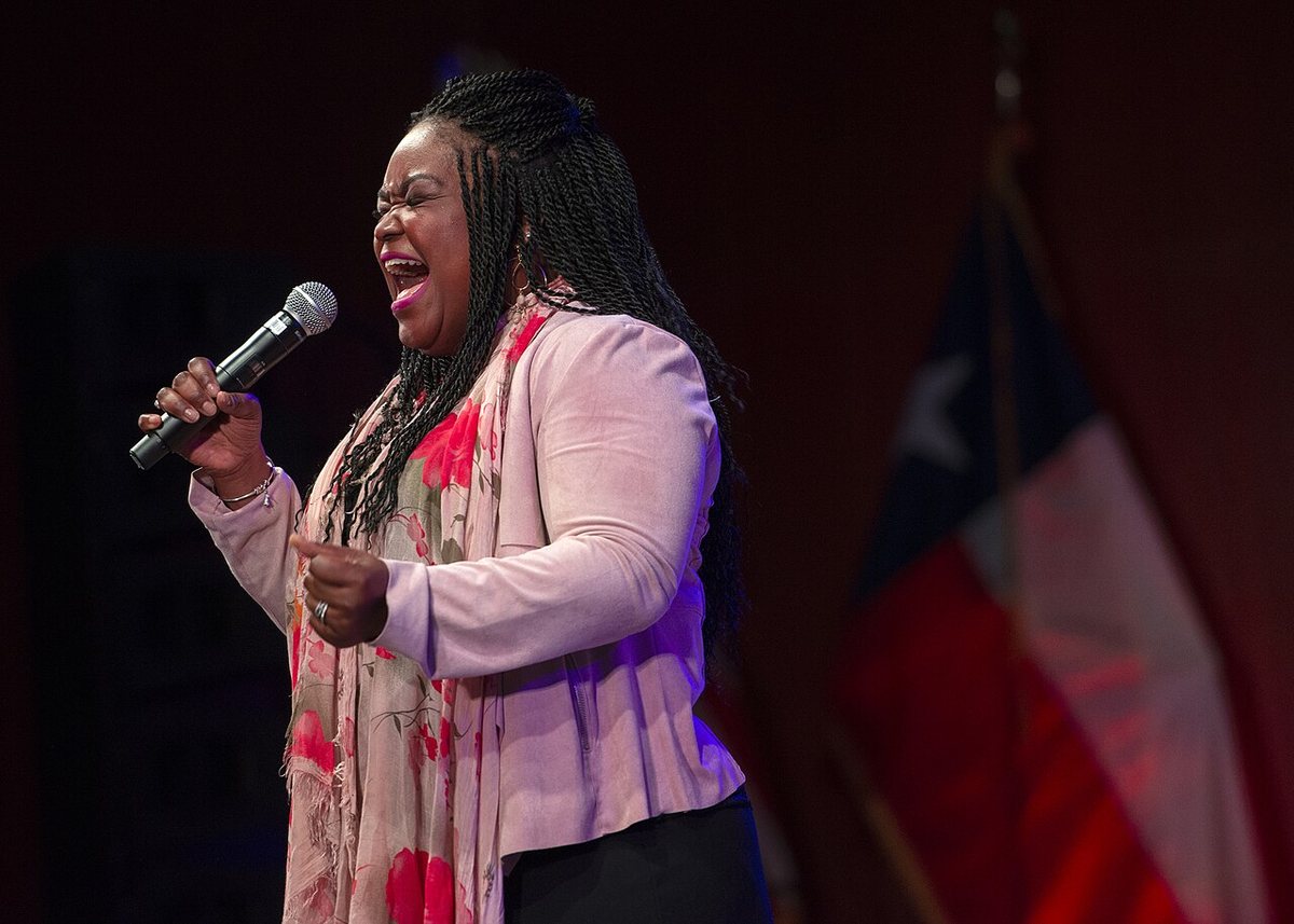 Shemekia Copeland singing at the LBJ Presidential Library, Austin, Texas, 2019