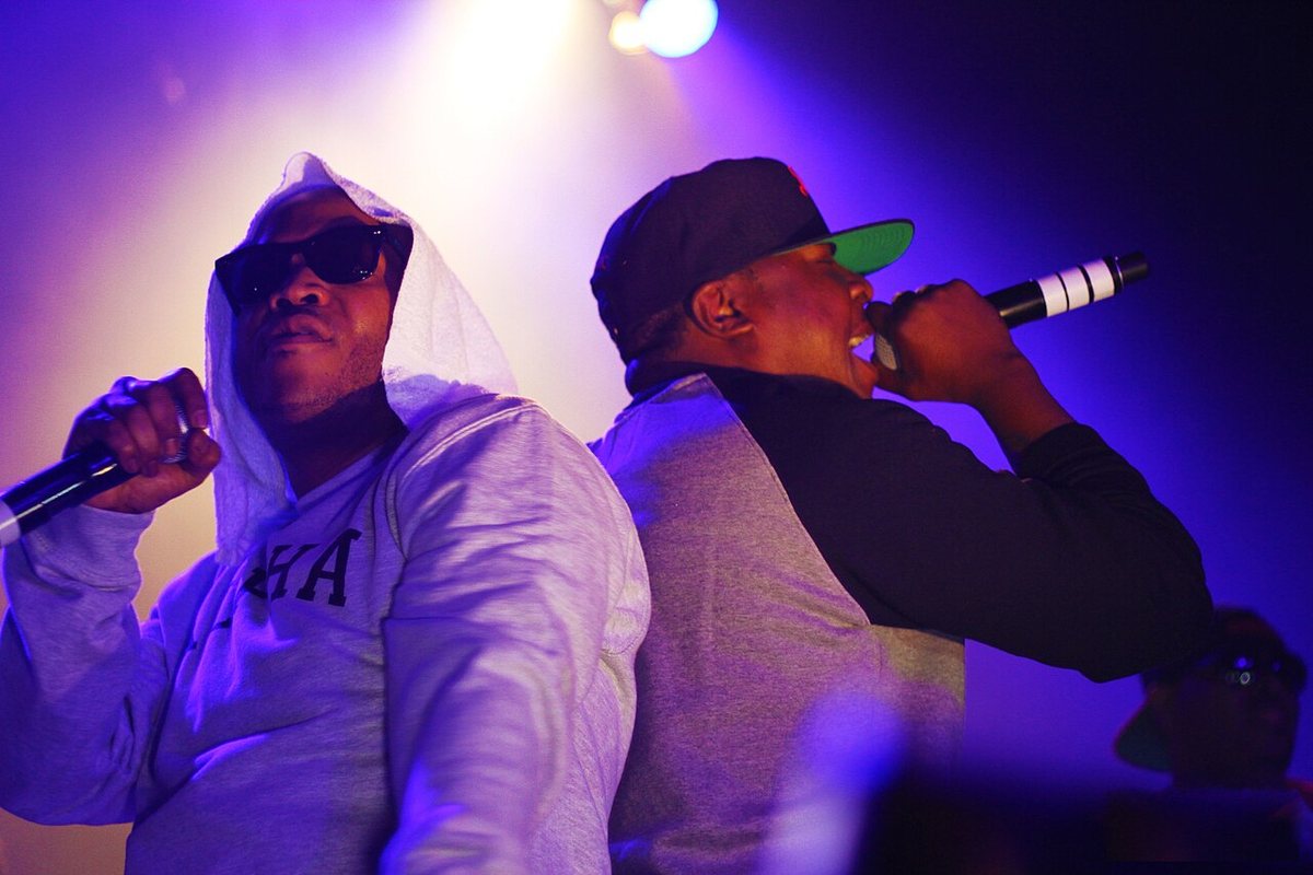 Buy Styles P tickets on StubOrder Styles P and Jadakiss performing together on stage, 2014