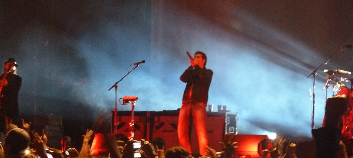 Serj Tankian singing with System of a Down in Santiago, Chile, October 2011