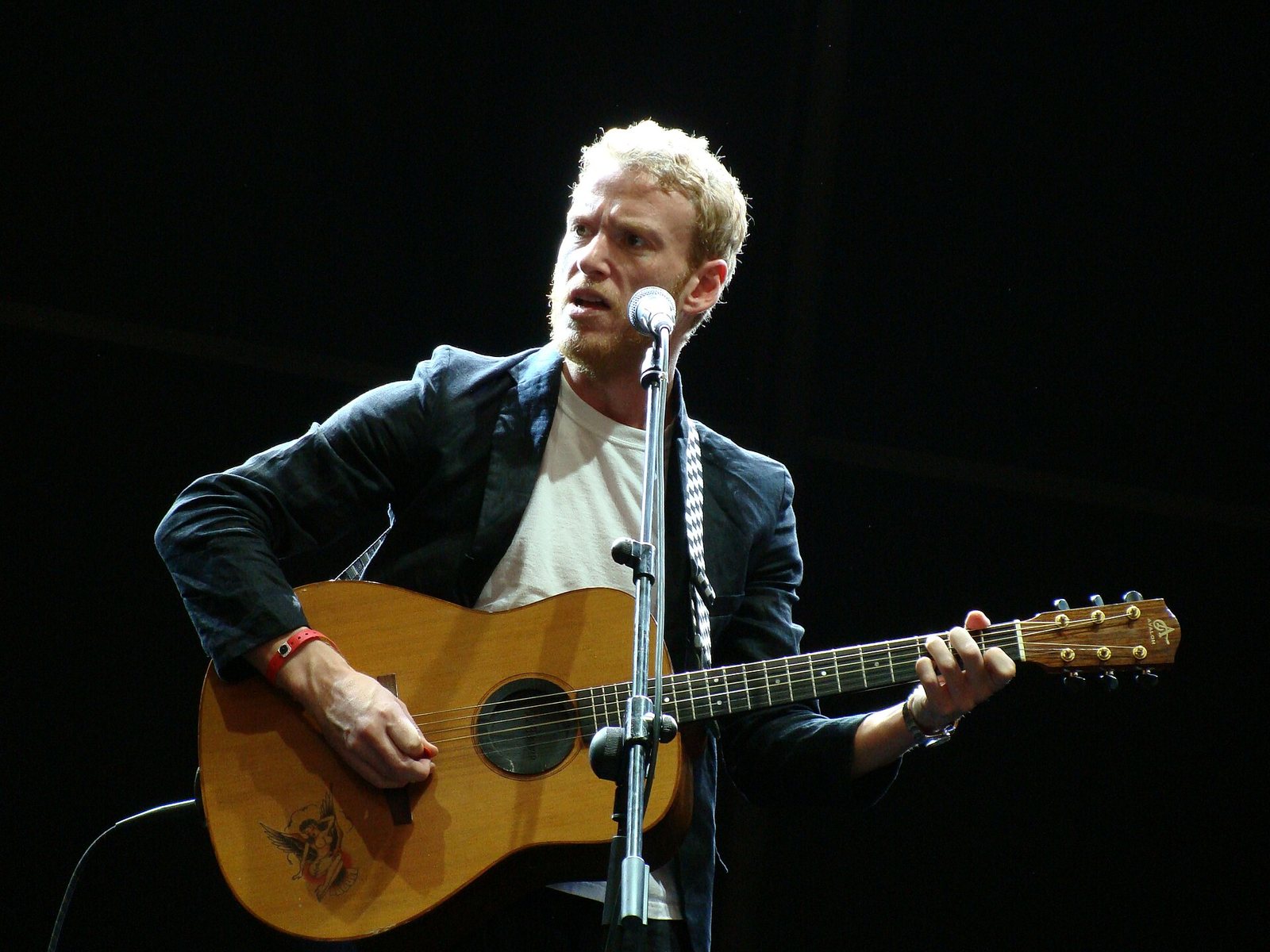 Teddy Thompson performing at the Azkena Rock Festival, Vitoria-Gasteiz, Spain, 2010