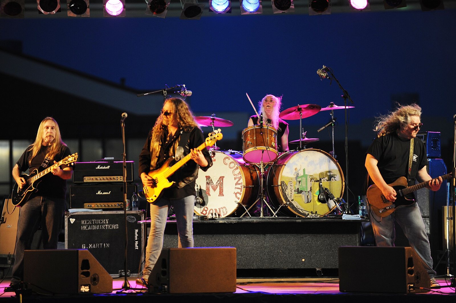 The Kentucky Headhunters performing at Langley Air Force Base, Virginia, during AirPower Over Hampton Roads, 2009