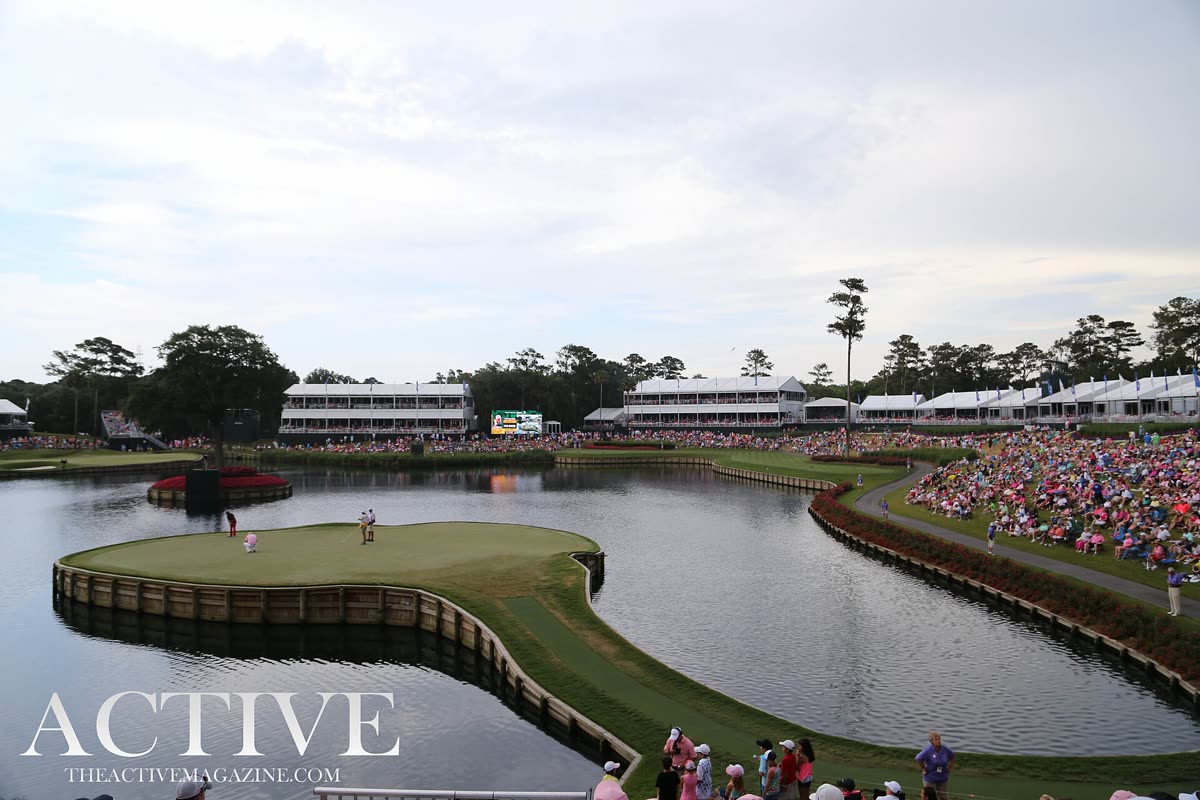 Buy The Players Championship tickets on StubOrder The famous island-green 17th hole at TPC Sawgrass, 2014 Players Championship