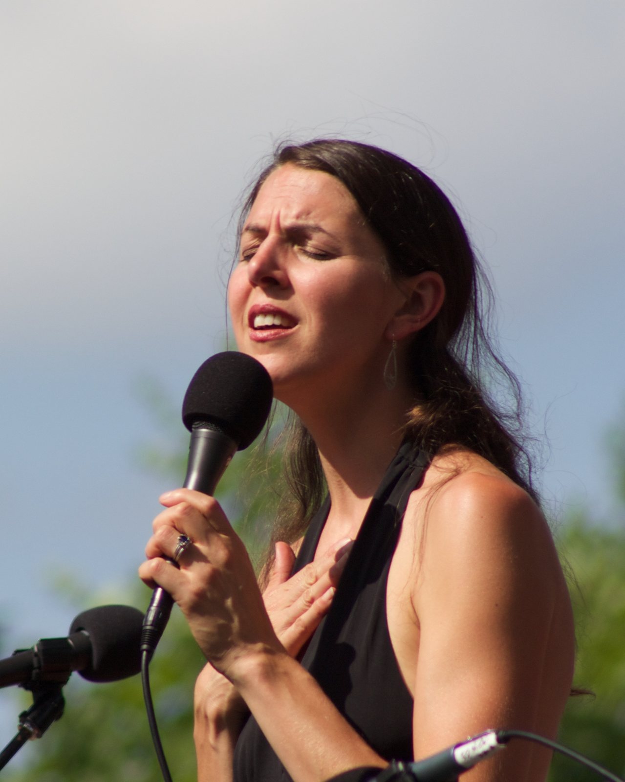 Heather Masse of The Wailin' Jennys singing at Macalester College, St. Paul, Minnesota, 2014