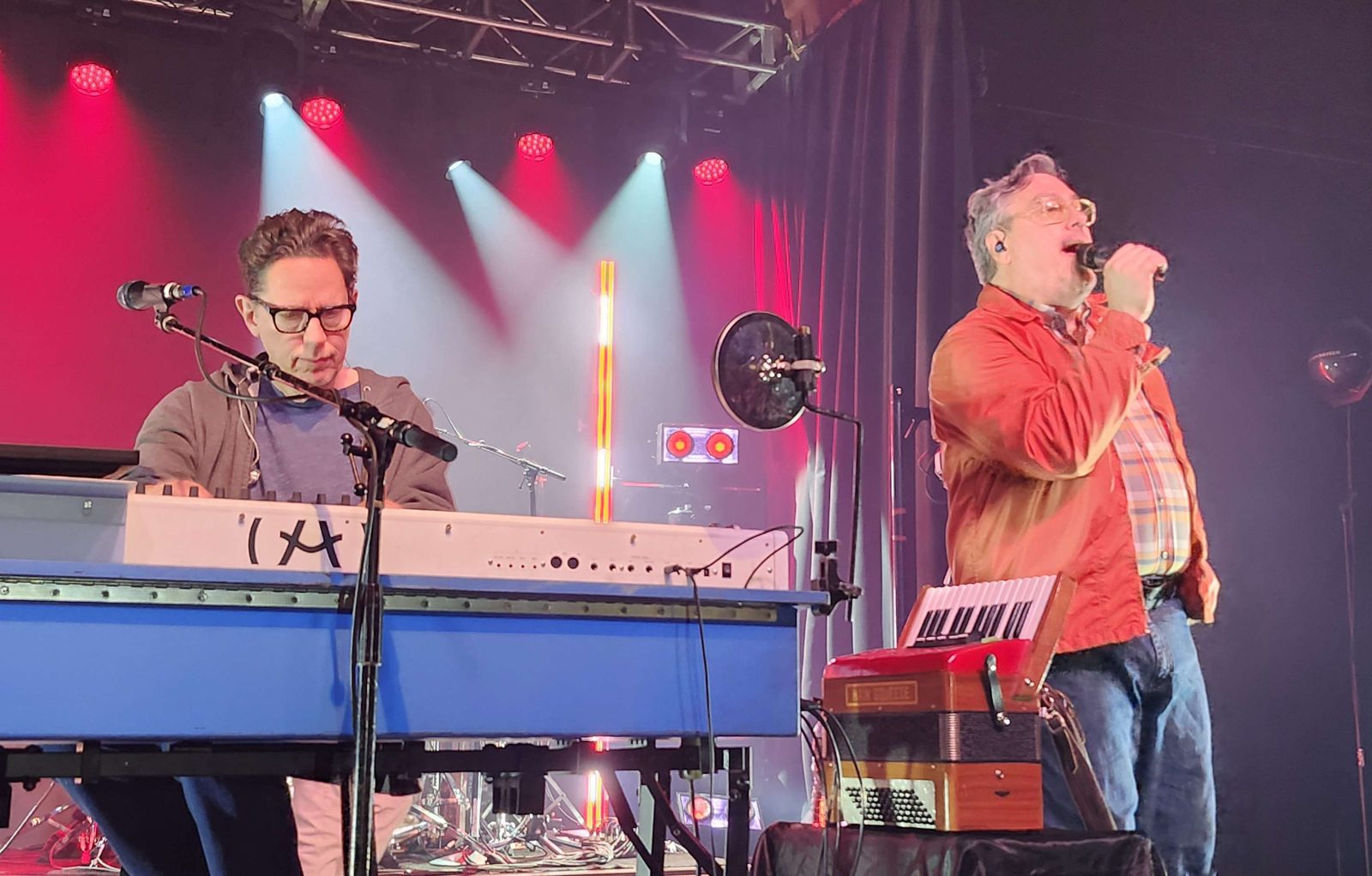 They Might Be Giants performing live - They Might Be Giants tickets