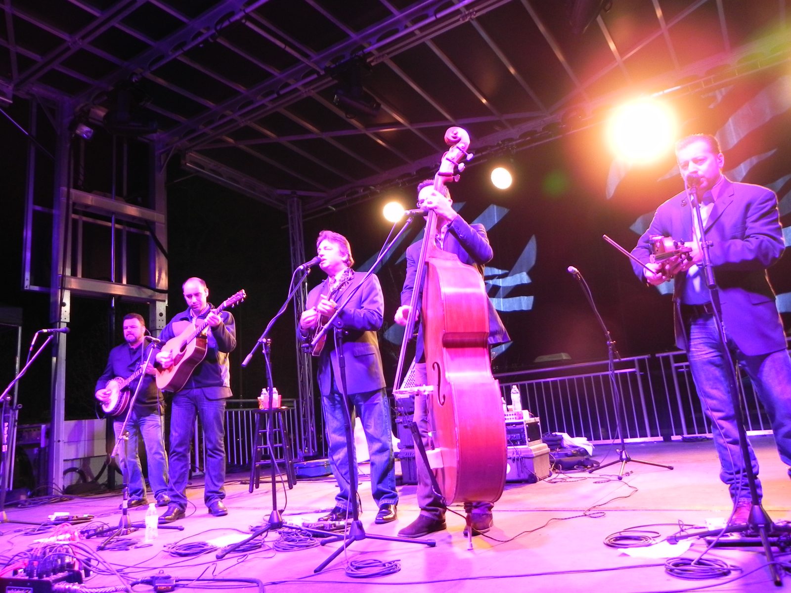 Travelin McCourys performing live - Travelin McCourys tickets