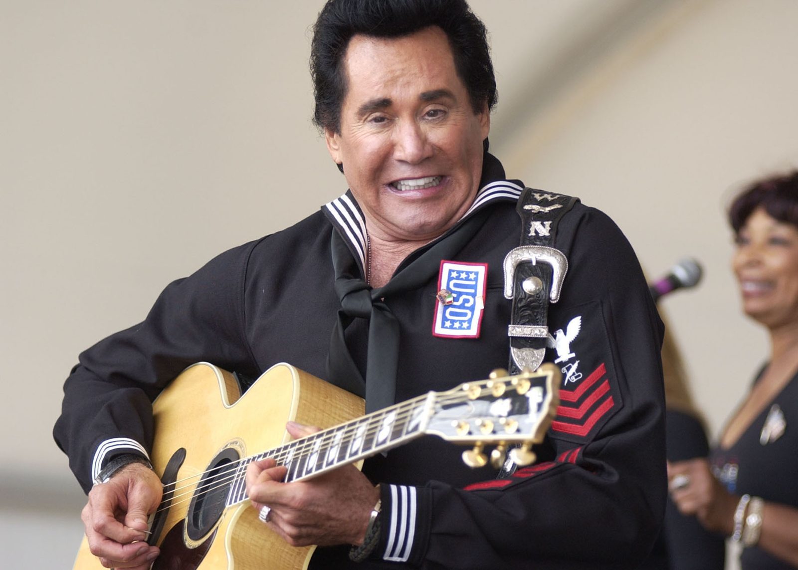 Wayne Newton performing live - Wayne Newton tickets